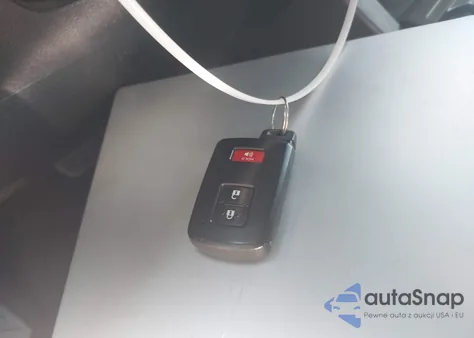 2022 Toyota Tacoma Trd Off Road z USA, uszkodzony, nr VIN 3TMAZ5CN5NM173984